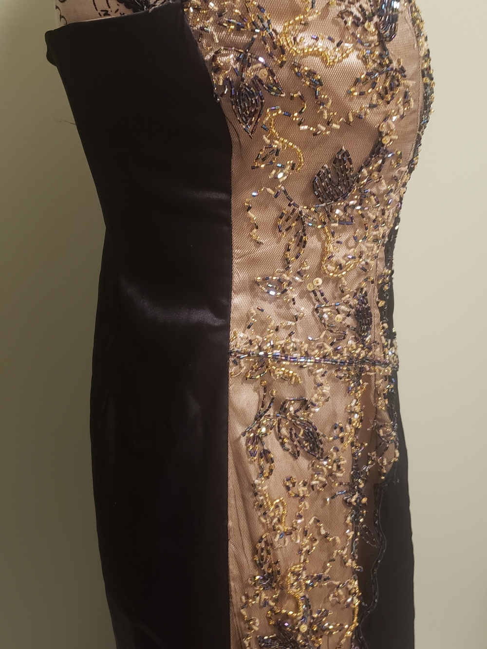 Y2K Gold and Black Beaded Strapless Evening Dress - Picture 4 of 7